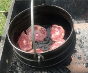 Braising the meat